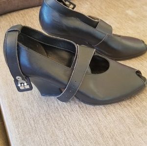 Cute black low heeled shoes